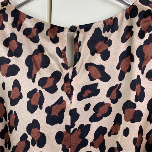 St. JOHN brown tan silk animal print sleeveless top XP - Picture 4 of 7